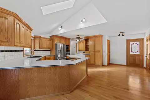 9016 Jackson Ave, Circle Pines, MN 55014