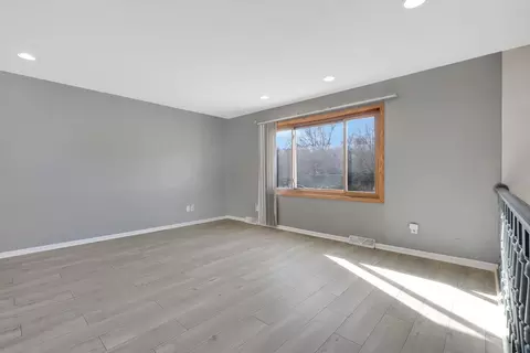 Living - 6 Clover Ct, Saint Cloud, MN 56301 photo 3 of 7