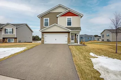 39626 Fallbrook Ave, North Branch, MN 55056