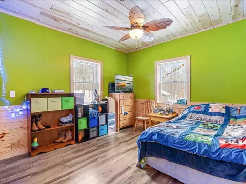 Bedroom - 2149 Birch Park Dr NW, Backus, MN 56435 photo 7 of 8