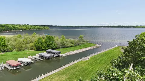 454 Wagon Wheel Dr SE #17, Bemidji, MN 56601