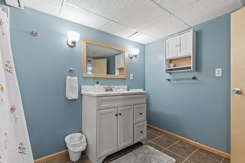 Bath - 409 S 2nd St, Marshall, MN 56258 photo 4 of 4