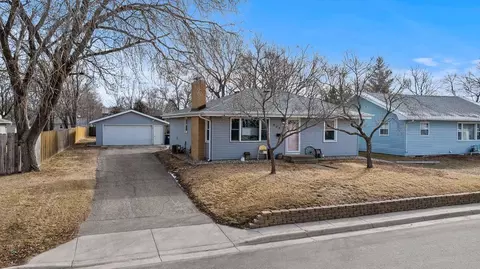 409 S 2nd St, Marshall, MN 56258