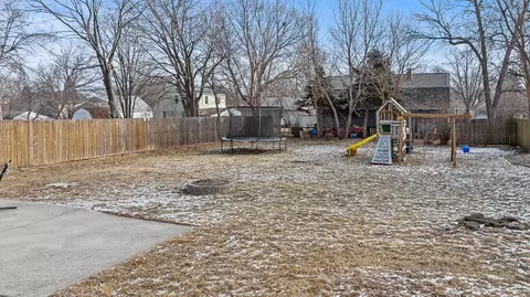 Exterior - 409 S 2nd St, Marshall, MN 56258 photo 3 of 11