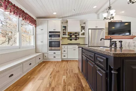 Kitchen - 4733 Oak St, Baxter, MN 56425 photo 2 of 3