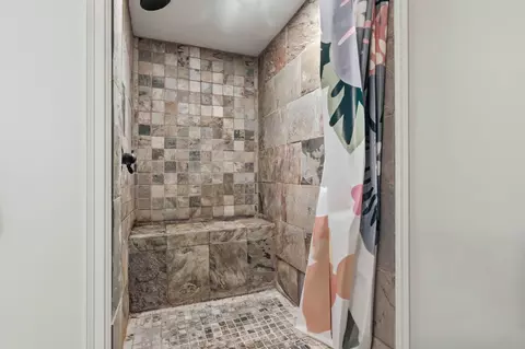 Bath - 4733 Oak St, Baxter, MN 56425 photo 6 of 6