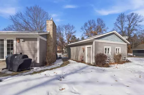 Exterior - 4733 Oak St, Baxter, MN 56425 photo 3 of 5