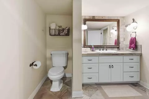 Bath - 4733 Oak St, Baxter, MN 56425 photo 5 of 6
