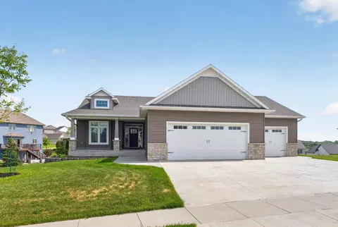 1504 Century Corner Ln NE, Rochester, MN 55906