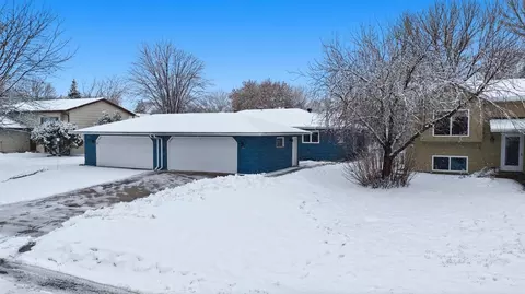 2811 26th Street Cir S, Moorhead, MN 56560