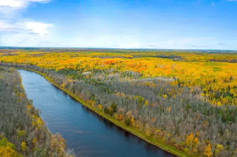 10000 River Rd, Brookston, MN 55736