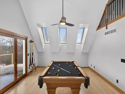 34290 Lanesboro Ct, North Branch, MN 55056