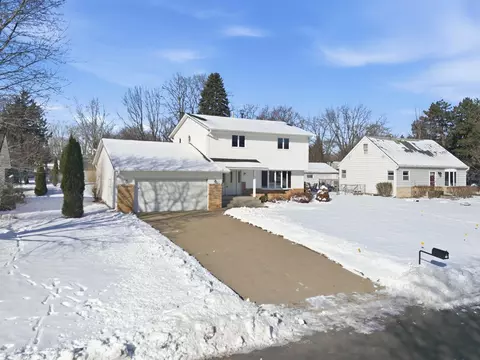 220 3rd Ave SE, New Brighton, MN 55112
