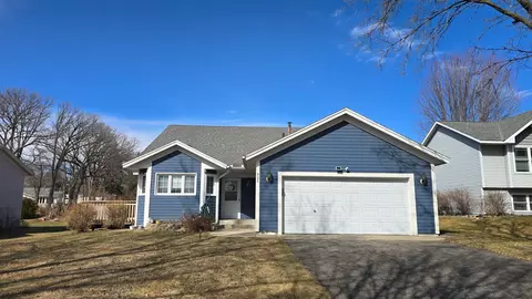 921 21st St SE, Saint Cloud, MN 56304