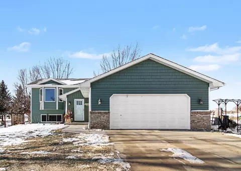 4958 Jeffers Ct, Lonsdale, MN 55046