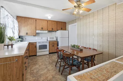 Kitchen - 400 Mill St, Excelsior, MN 55331 photo 1 of 2