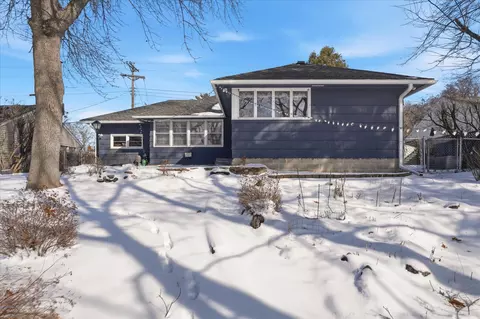 Exterior - 400 Mill St, Excelsior, MN 55331 photo 8 of 13