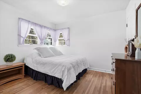 Bedroom - 400 Mill St, Excelsior, MN 55331 photo 1 of 3