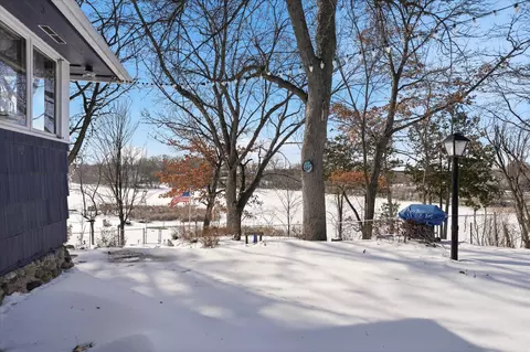 Exterior - 400 Mill St, Excelsior, MN 55331 photo 6 of 13