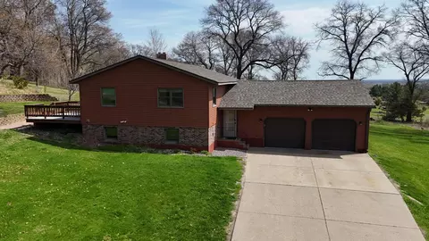 11984 Skyview Ridge Rd, Little Falls, MN 56345