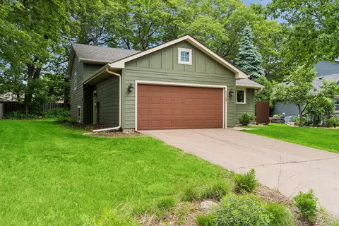 1165 Ravenswood St, Shoreview, MN 55126