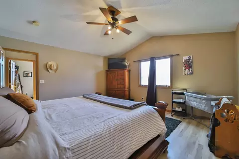 Bedroom - 26534 490th St, Staples, MN 56479 photo 4 of 11
