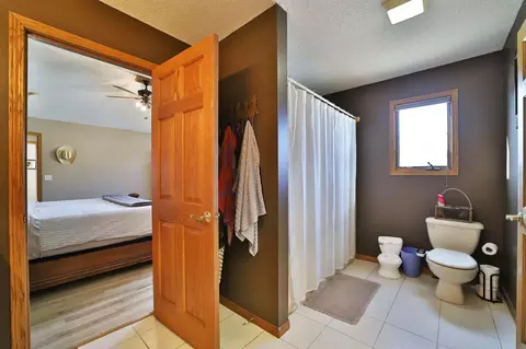 Bath - 26534 490th St, Staples, MN 56479 photo 3 of 5