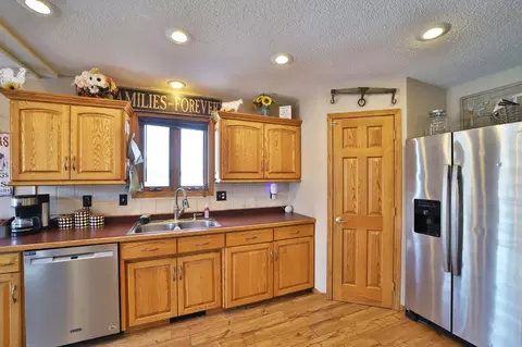 Kitchen - 26534 490th St, Staples, MN 56479 photo 3 of 4