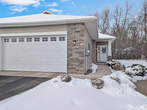 6230 Boulder Ridge Dr, Rockford, MN 55373