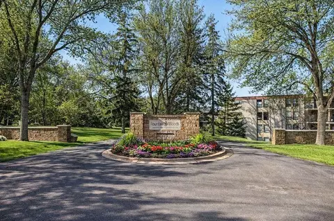 6670 Vernon Ave S #105, Edina, MN 55436