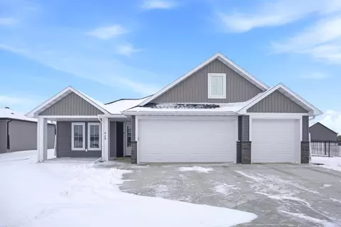 428 Audrey Dr, Mapleton, ND 58059