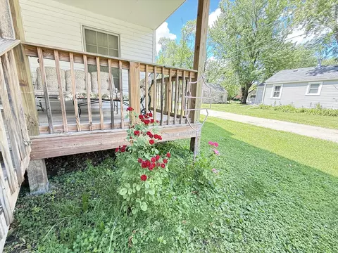 Exterior - 135 N Petrick St, Appleton, MN 56208 photo 8 of 12