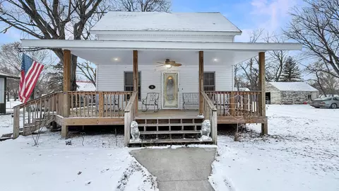 Exterior - 135 N Petrick St, Appleton, MN 56208 photo 1 of 6
