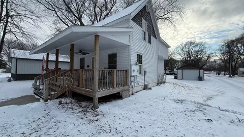 Exterior - 135 N Petrick St, Appleton, MN 56208 photo 4 of 6