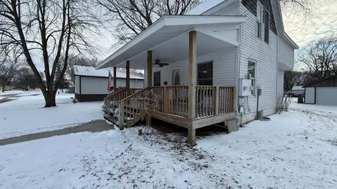 Exterior - 135 N Petrick St, Appleton, MN 56208 photo 2 of 6