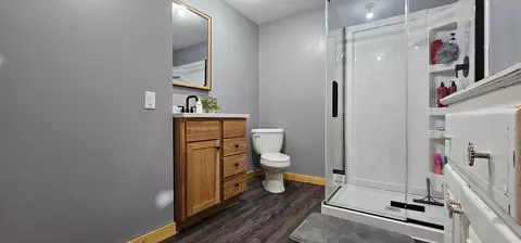 Bath - 15947 Beaver Dam Rd, Brainerd, MN 56401 photo 3 of 3