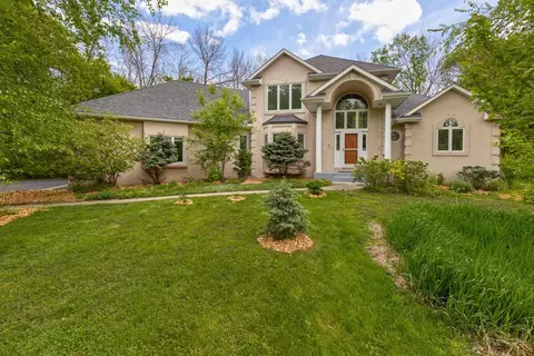 26335 Peach Cir, Excelsior, MN 55331