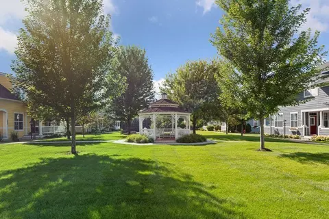 Exterior - 1612 Summit Hl, Eagan, MN 55122 photo 10 of 10