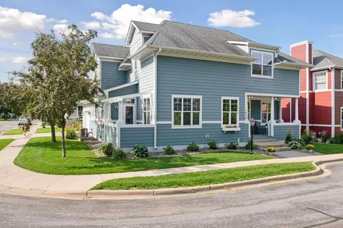 Exterior - 1612 Summit Hl, Eagan, MN 55122 photo 5 of 10