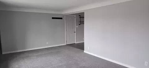 Living - 1014 Maplehill Dr, Albert Lea, MN 56007 photo 1 of 2