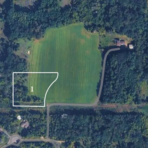 lot1 Glen Oaks Dr, River Falls, WI 54022