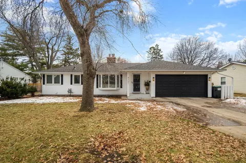 4721 Valley View Rd, Edina, MN 55424