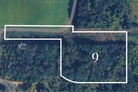 lot9 Glen Oaks Dr, River Falls, WI 54022