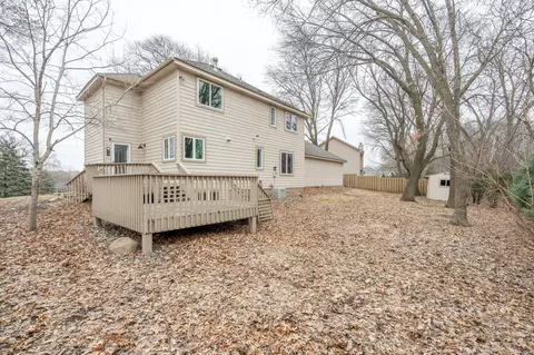 Exterior - 4809 Four Seasons Dr, Eagan, MN 55122 photo 4 of 7