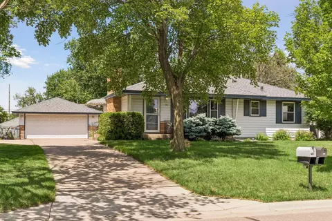715 108th Ln NW, Coon Rapids, MN 55448