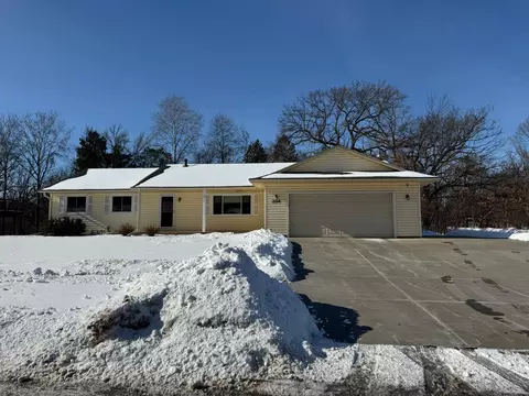 204 Northland Ave, Stillwater, MN 55082