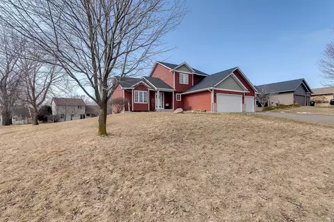Exterior - 502 Springwheat Dr, Dundas, MN 55019 photo 7 of 8