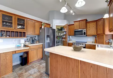 Kitchen - 502 Springwheat Dr, Dundas, MN 55019 photo 1 of 3