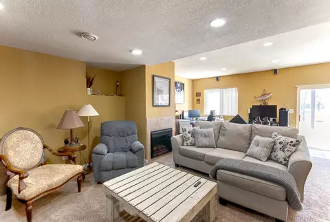 Living - 502 Springwheat Dr, Dundas, MN 55019 photo 4 of 5
