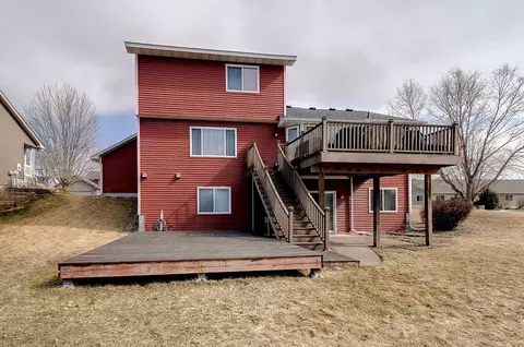 Exterior - 502 Springwheat Dr, Dundas, MN 55019 photo 5 of 8